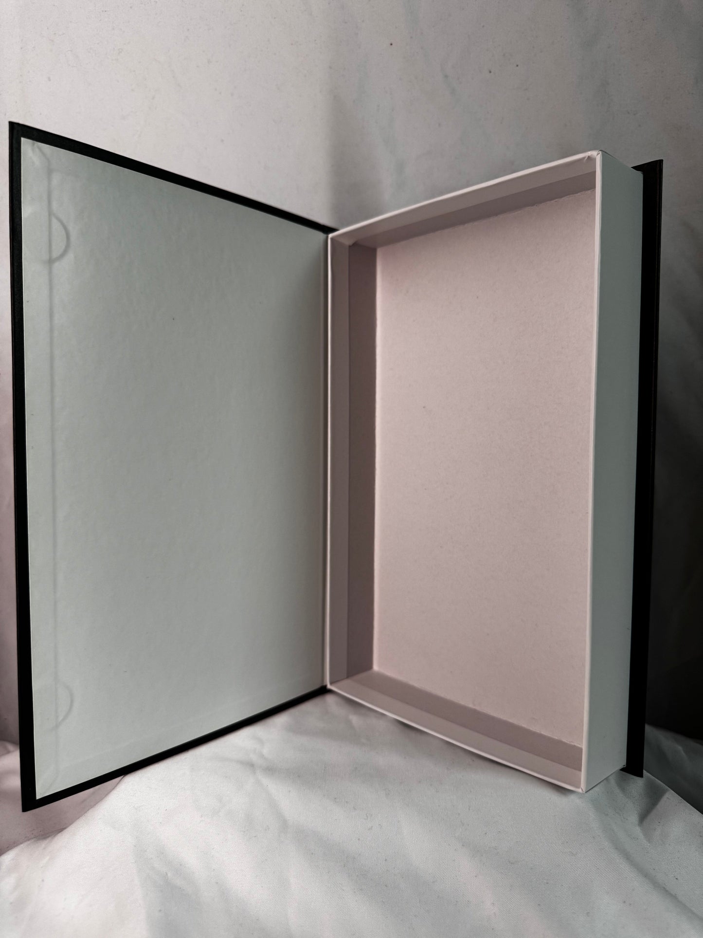 Aufklappbares Hardcover no. 6