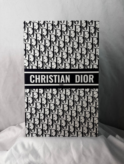 Aufklappbares Hardcover no. 7