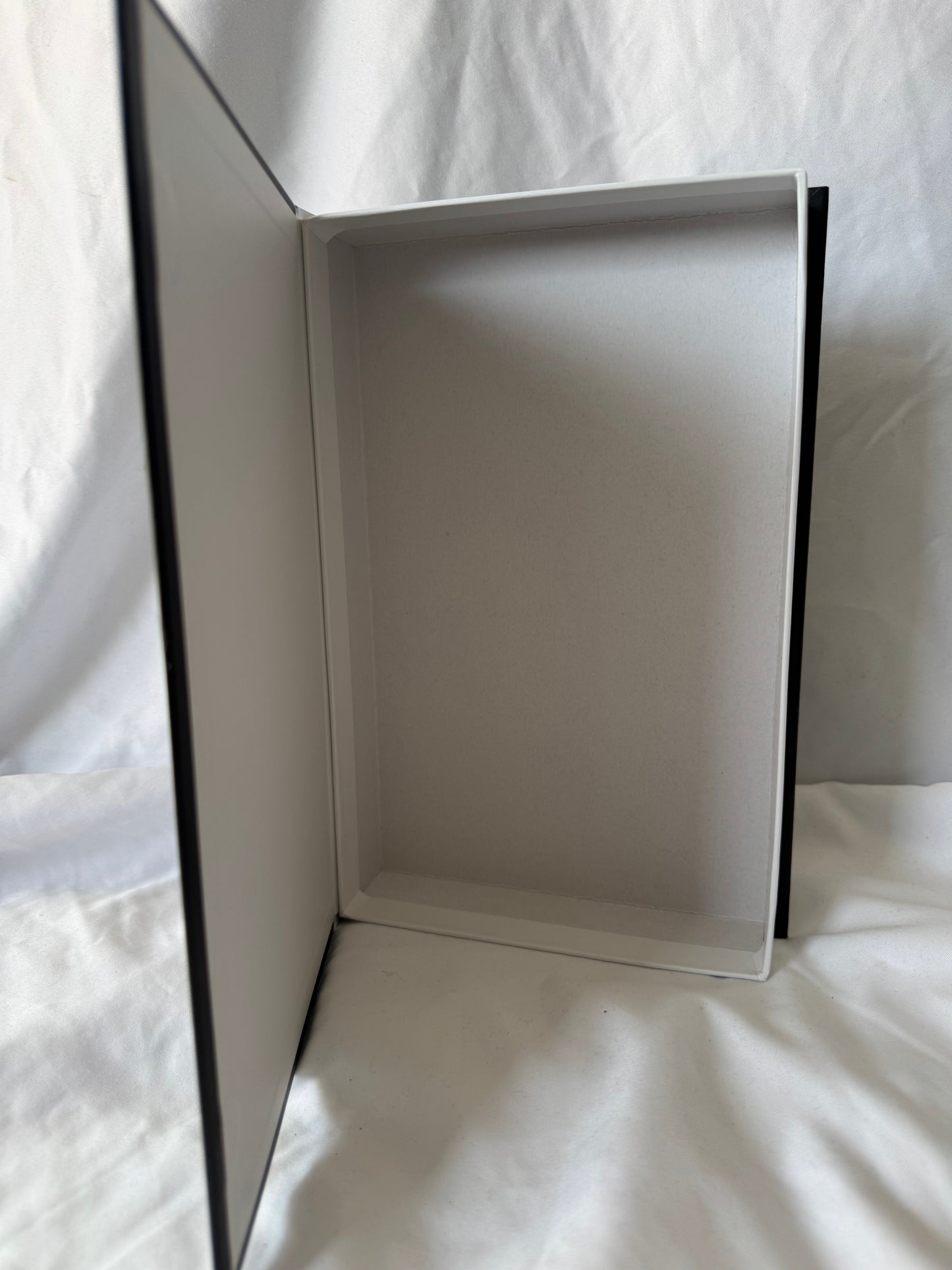 Aufklappbares Hardcover no. 32